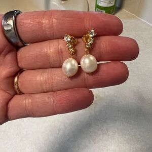 Caitlyn Minimalist Wedding Set - Elegant Gold and Pearl Drop Earrings, Bracelet